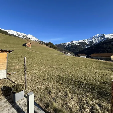 Vakantiehuis Mit Bergblick & Sauna Pill