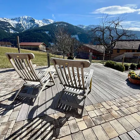 Vakantiehuis Mit Bergblick & Sauna Pill
