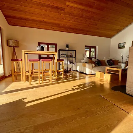 Mit Bergblick & Sauna Feriehus Pill